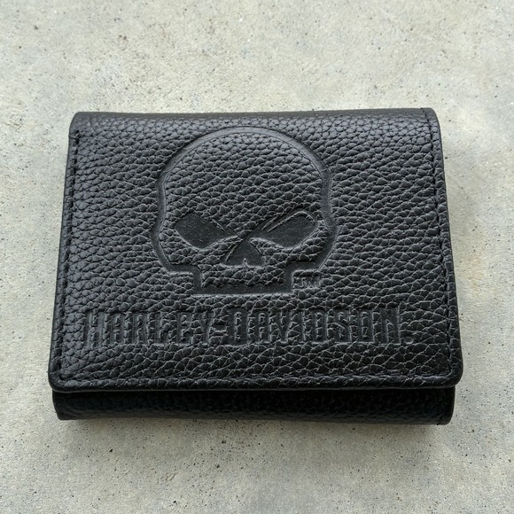 Harley-Davidson Other - Harley-Davidson Men's Embossed Skull Bifold Leather Wallet Black